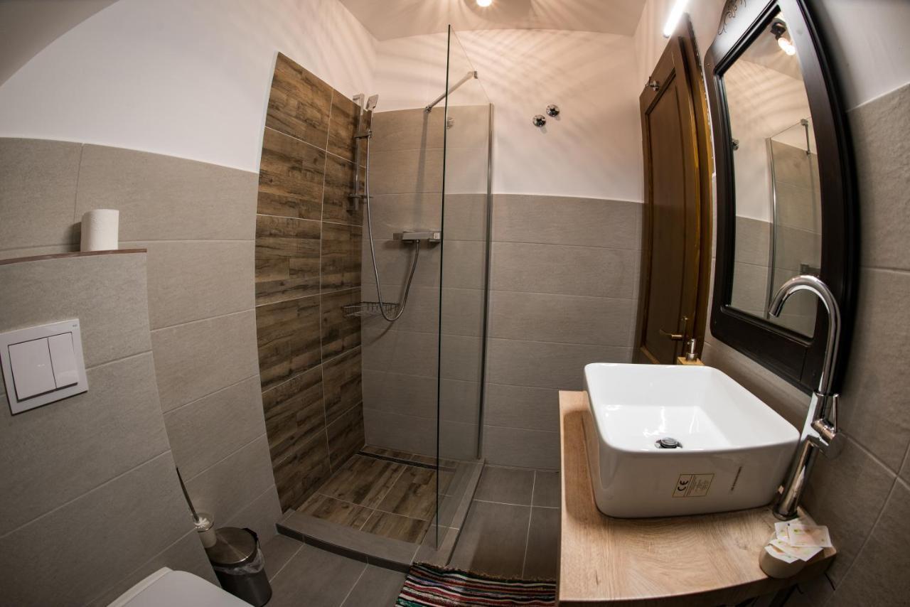 Casa Strabunicului Hotel Partestii de Sus  Eksteriør billede