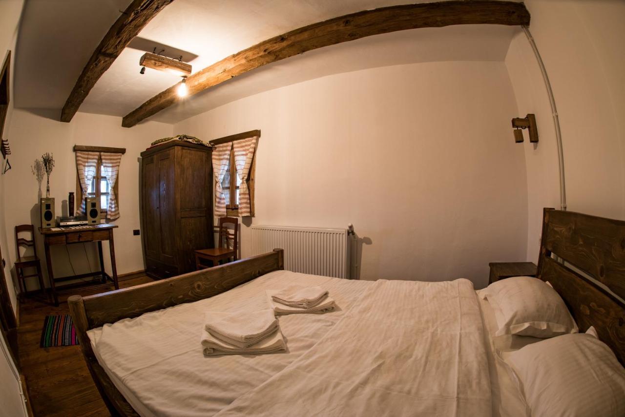 Casa Strabunicului Hotel Partestii de Sus  Eksteriør billede