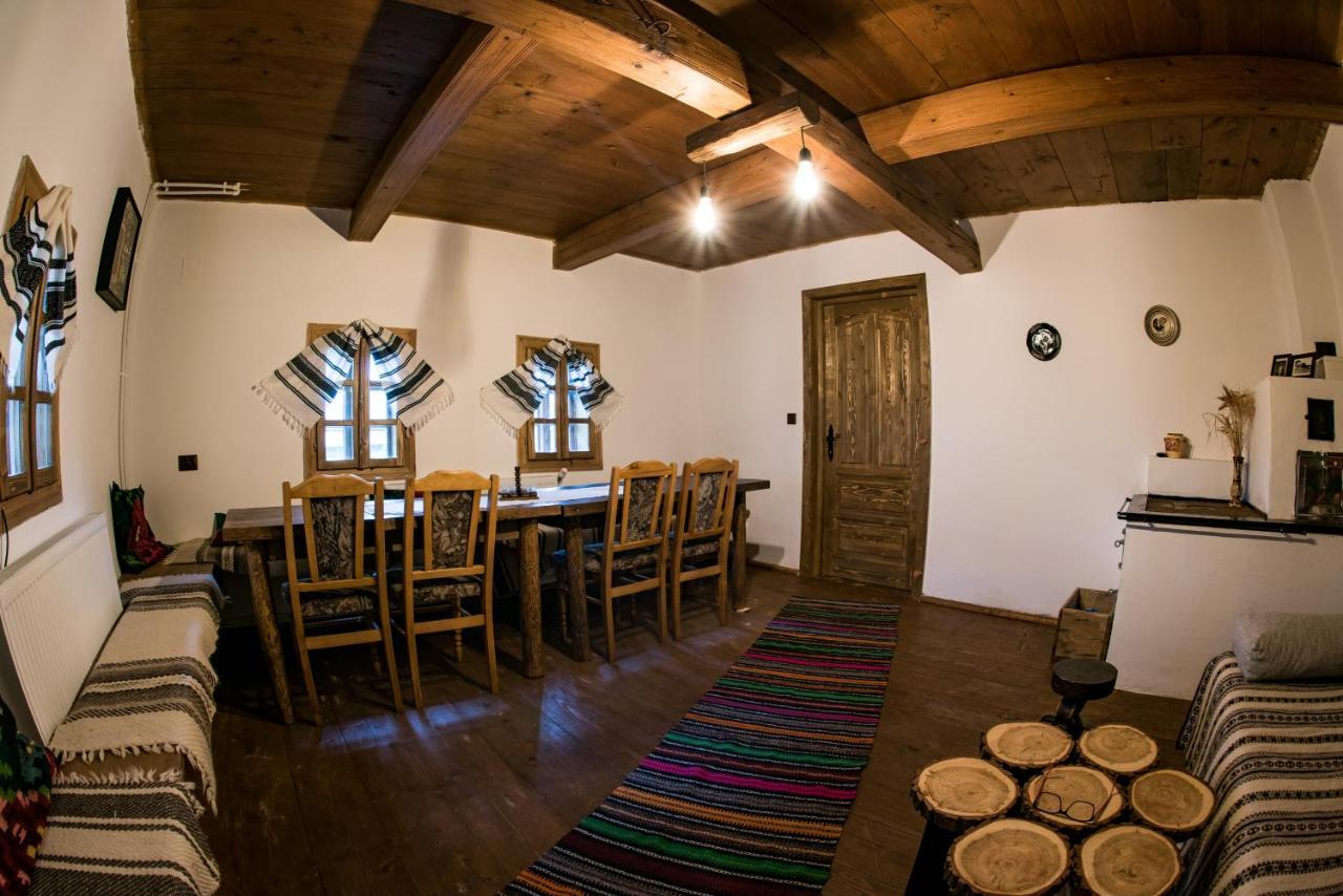 Casa Strabunicului Hotel Partestii de Sus  Eksteriør billede