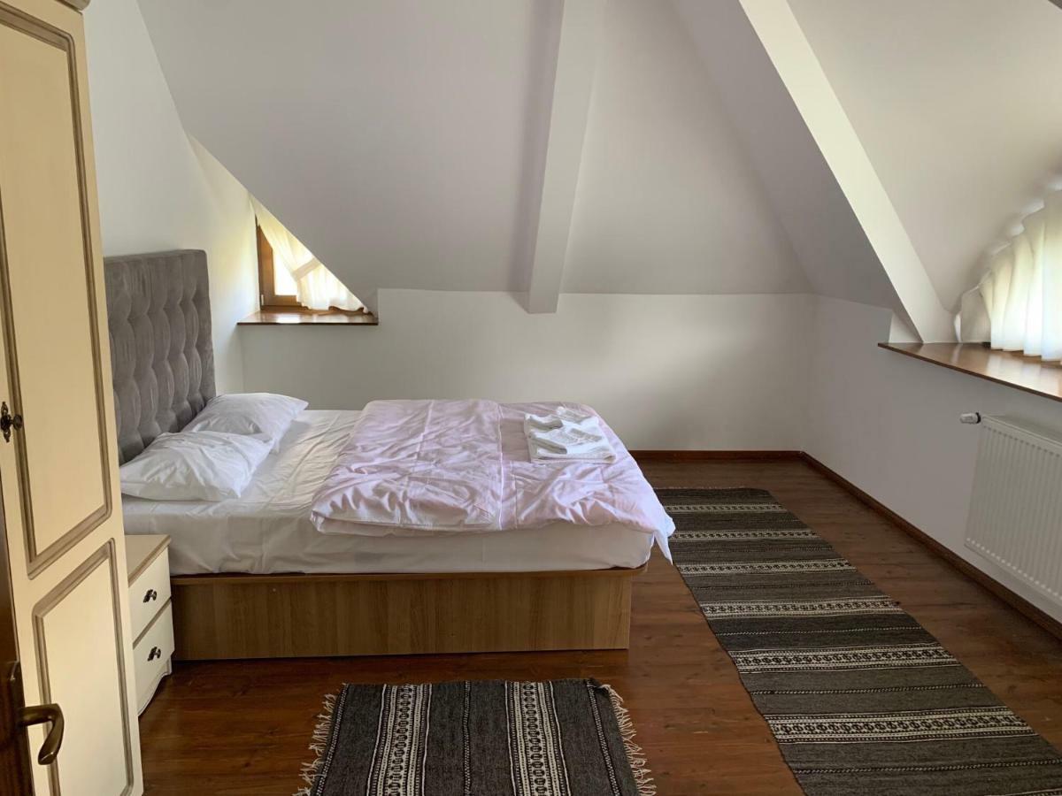 Casa Strabunicului Hotel Partestii de Sus  Eksteriør billede