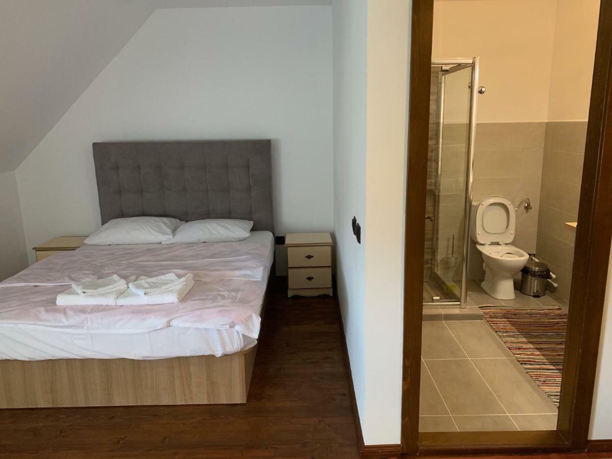 Casa Strabunicului Hotel Partestii de Sus  Eksteriør billede