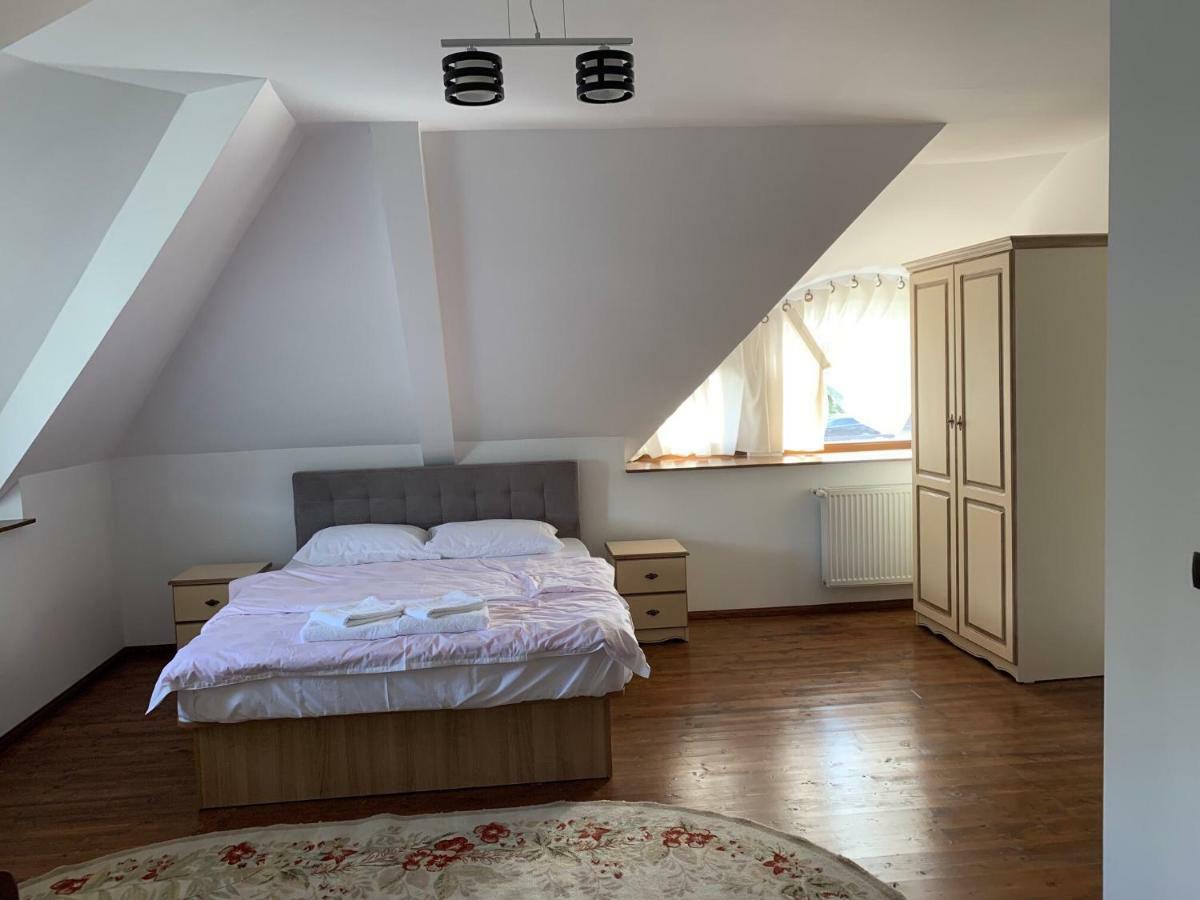 Casa Strabunicului Hotel Partestii de Sus  Eksteriør billede
